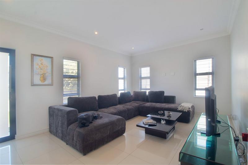 3 Bedroom Property for Sale in Parklands North Western Cape